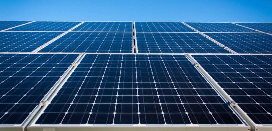 Plantas fotovoltaicas: Paneles solares, una apuesta de la Universidad El Bosque Plantas fotovoltaicas: Paneles solares, una apuesta de la Universidad El Bosque