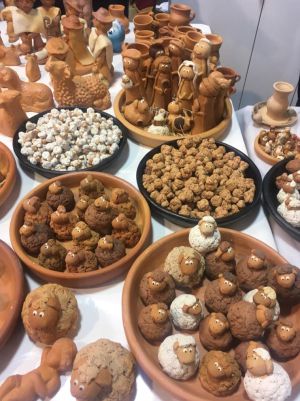 Pesebres y figuras para el pesebre de los artesanos de Raquirarte Pesebres y figuras para el pesebre de los artesanos de Raquirarte