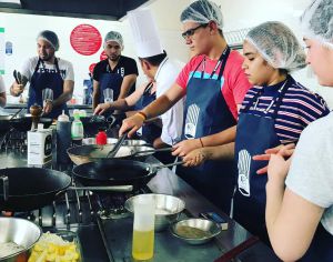 La escuela presente en Bogotá, Medellín y Cali. La escuela presente en Bogotá, Medellín y Cali.