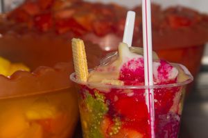 Un delicioso "Cholado" en una tarde de verano en la calle 9a. Un delicioso "Cholado" en una tarde de verano en la calle 9a.