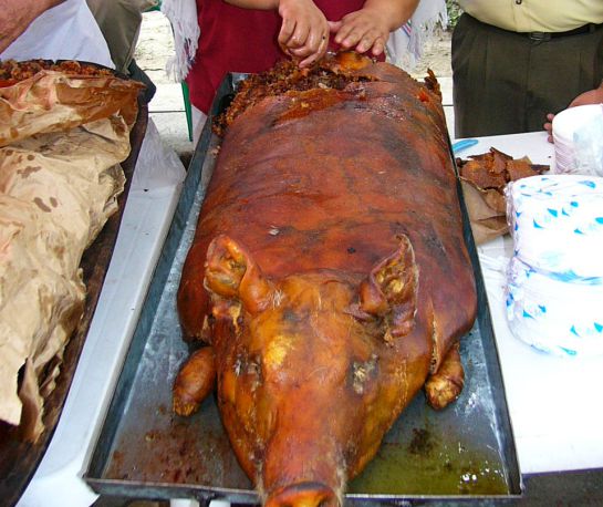 Lechona, tamal, El Boquerón, Tolima, Huila: De tamales, lechonas y algo más en el Tolima Grande Lechona, tamal, El Boquerón, Tolima, Huila: De tamales, lechonas y algo más en el Tolima Grande