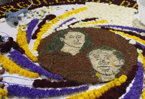 Los últimos toques de la Silleta Bicentenario que hoy desfila en la Feria de las Flores Los últimos toques de la Silleta Bicentenario que hoy desfila en la Feria de las Flores