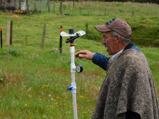 Campesino beneficiado del proyecto sobre adaptación al Cambio Climático en alta montaña. Campesino beneficiado del proyecto sobre adaptación al Cambio Climático en alta montaña.