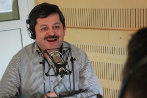 Reconocimiento: Reconocimiento al 'Profe' de Caracol Radio por ser Editor Ejemplar Reconocimiento: Reconocimiento al 'Profe' de Caracol Radio por ser Editor Ejemplar