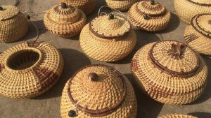 Canastos elaborados por artesanos Piaroa Canastos elaborados por artesanos Piaroa