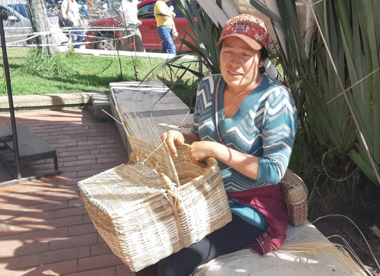 Florinda Moreno Millán, artesana de Ramiriquí Florinda Moreno Millán, artesana de Ramiriquí