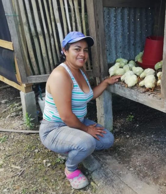 Mujer beneficiaria del proyecto Mujer beneficiaria del proyecto