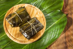 Los tamales tienen gran protagonismo en el libro: Tamales planos, Tamales de moño, entre otros. Los tamales tienen gran protagonismo en el libro: Tamales planos, Tamales de moño, entre otros.