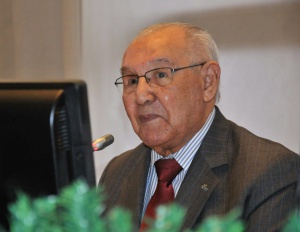 Lucio Chiquito Caicedo: Lucio Chiquito: 104 años, ¡y sigue estudiando! Lucio Chiquito Caicedo: Lucio Chiquito: 104 años, ¡y sigue estudiando!