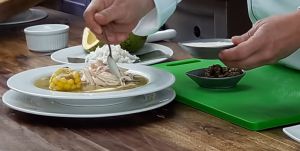 Sopa elaborada con papas de la región bogotana, guascas, pollo, mazorca, aguacate, crema y alcaparras. Sopa elaborada con papas de la región bogotana, guascas, pollo, mazorca, aguacate, crema y alcaparras.