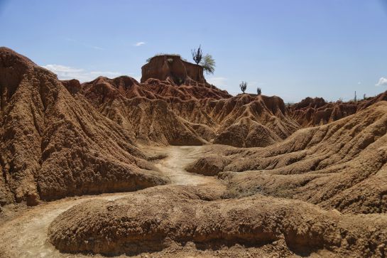 El Turismo MICE conlleva al Turismo Recreativo. El Desierto de la Tatacoa es una propuesta turística muy cerca a Neiva. El Turismo MICE conlleva al Turismo Recreativo. El Desierto de la Tatacoa es una propuesta turística muy cerca a Neiva.