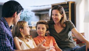 El diálogo es la mejor manera de entenderse con los niños y niñas El diálogo es la mejor manera de entenderse con los niños y niñas