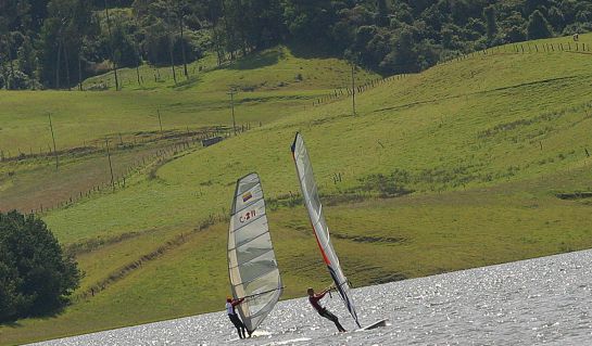 Bogotá y Cundinarca ofrece mucha variedad turística. Embalse de Tominé Bogotá y Cundinarca ofrece mucha variedad turística. Embalse de Tominé
