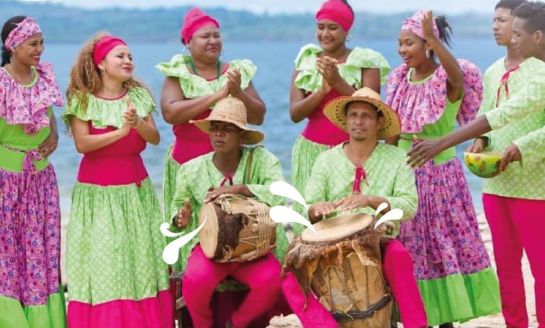 El festival esta lleno de baile, música, alegría y mucho talento. El festival esta lleno de baile, música, alegría y mucho talento.