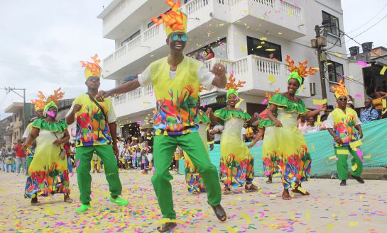 12 barrios de Quibdó tradicionalmente participan cada año. 12 barrios de Quibdó tradicionalmente participan cada año.
