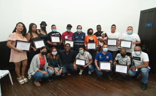 Talleres que buscan que el Oriente de Cali sea un territorio de paz y convivencia a través de jornadas culturales Talleres que buscan que el Oriente de Cali sea un territorio de paz y convivencia a través de jornadas culturales