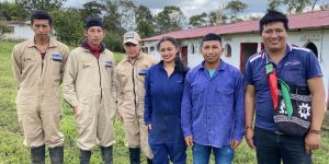 Miembros de la Asociación de Productores Indígenas Agropecuarios Kwesx Ksxawnxii (Nuestros sueños) en Cauca. Miembros de la Asociación de Productores Indígenas Agropecuarios Kwesx Ksxawnxii (Nuestros sueños) en Cauca.