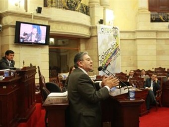 Pasó la reforma política. Se constitucionalizó el ‘voltearepismo’