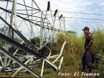 Ofrecen recompensa por terroristas que dejaron sin electricidad a Arauca