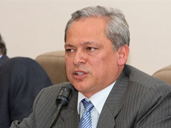 Presidente del Congreso admite que se le acabó el tiempo al referendo reeleccionista