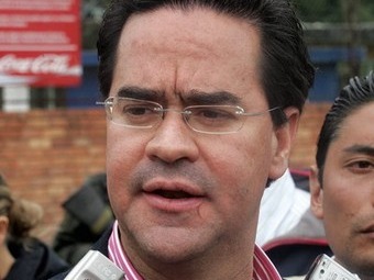 Frank Pearl niega despilfarro y burocracia en la Alta Consejería para la Reintegración