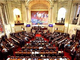 El Congreso aprobó la ley de referendo reeleccionista