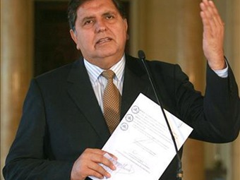 Presidente de Perú pide a ministros reunidos en Quito un freno al armamentismo