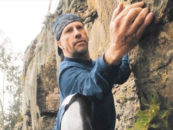 PERFIL / Nelson Cardona es el primer discapacitado en atacar la cima del Everest sin oxígeno