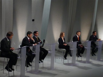 Los candidados hablan sobre cómo sortear momentos de crisis