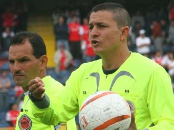 El antioqueño Adrián Vélez será el juez del partido entre Santa Fe y Tolima
