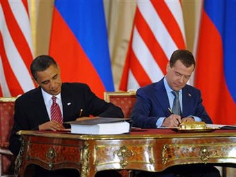 El presidente de Rusia promulga el tratado de desarme nuclear START
