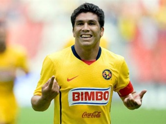 Salvador Cabañas entrena con Libertad de Paraguay