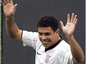 Ronaldo anunciará este lunes su retiro definitivo del fútbol
