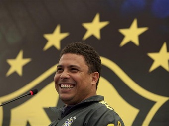 Selección brasileña despide a Ronaldo en amistoso contra Rumanía