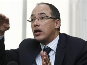 Colombia busca evitar crisis económica como la de Grecia