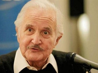 Un multitudinario homenaje rindieron los mexicanos al fallecido escritor Carlos Fuentes