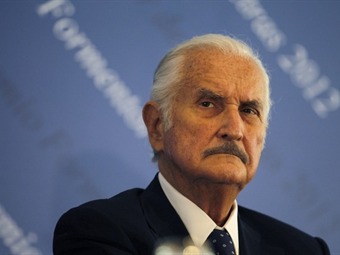El escritor mexicano Carlos Fuentes será sepultado en París
