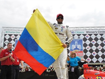Gustavo Yacamán triunfó en Detroit