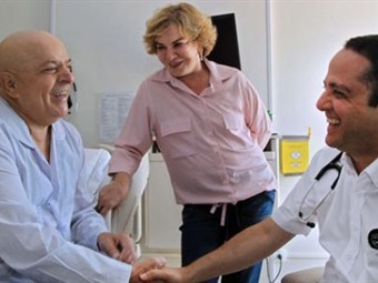 Lula permanece hospitalizado en Sao Paulo para evaluación de cáncer