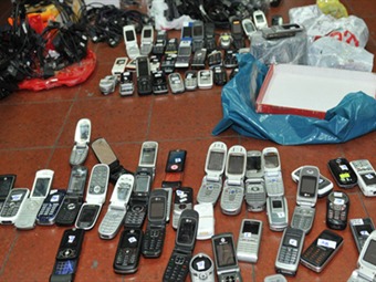 A partir de octubre sellarán locales donde venden celulares robados en Bogotá A partir de octubre sellarán locales donde venden celulares robados en Bogotá