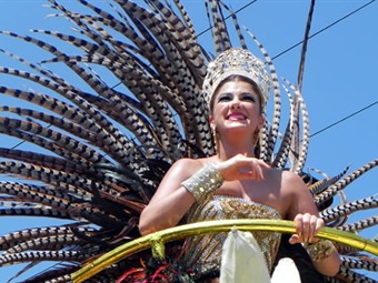 Candidatas se mostraron ante el público cartagenero en la Batalla de Flores