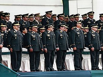 Senado aprueba ascenso de dos generales mencionados en casos de ‘falsos positivos’