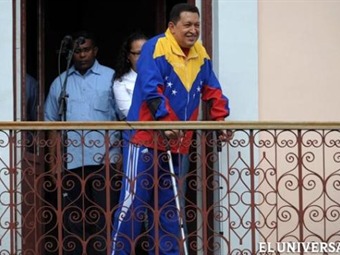 Chávez evoluciona favorablemente en el postoperatorio
