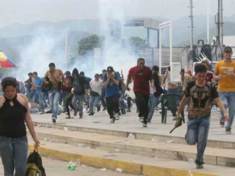 Joven colombiano murió en revueltas en Venezuela
