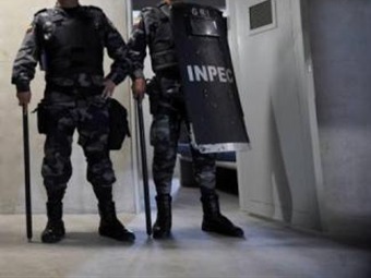 Abren investigación disciplinaria por fuga de jefe de la 'oficina de envigado'
