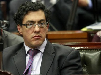 Refuerzan esquema de seguridad de director de la DIAN por amenazas