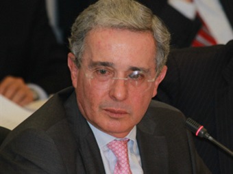 Críticas de Uribe a las zonas de reservas campesinas