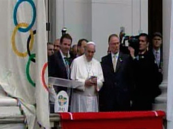 Francisco recibió las llaves de Río y bendijo banderas de los Olímpicos