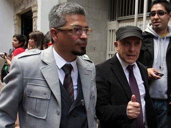 Por prevaricato podría ser investigada juez que casó a dos homosexuales