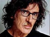 Permance hospitalizado el cantante Charly García